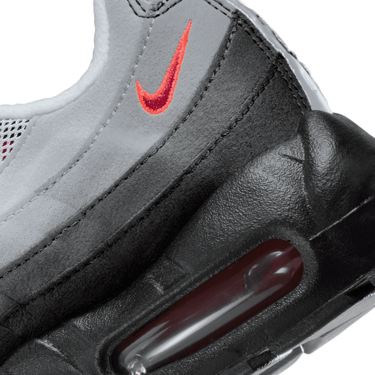 Nike Air Max 95 Chili (GS) Angle 5