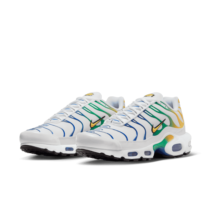 Nike Air Max Plus Brazil (W) Angle 2