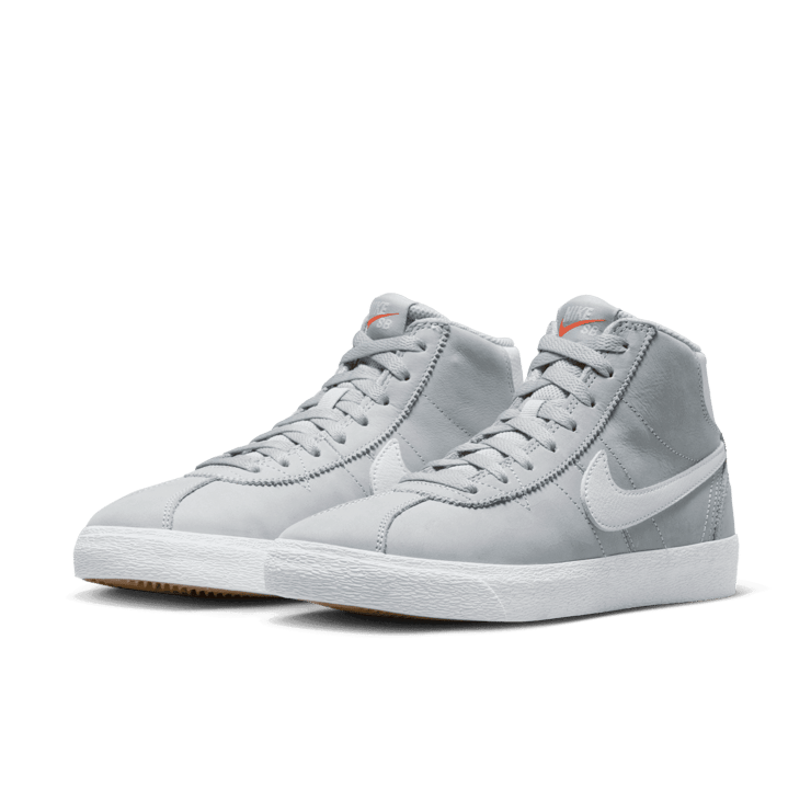 Nike SB Bruin High Wolf Grey Angle 2