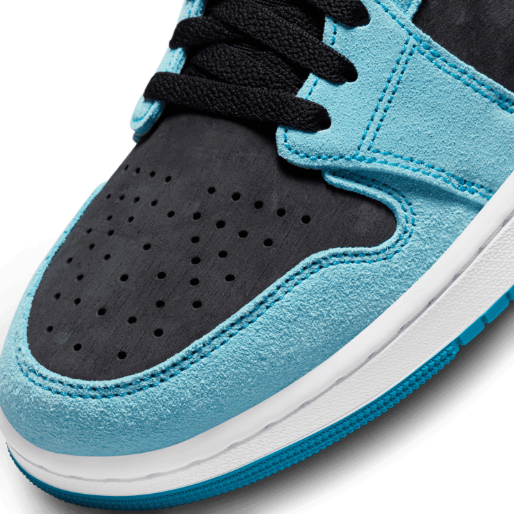 Air Jordan 1 High Zoom CMFT 2 Bleached Aqua Bright Citrus Angle 4