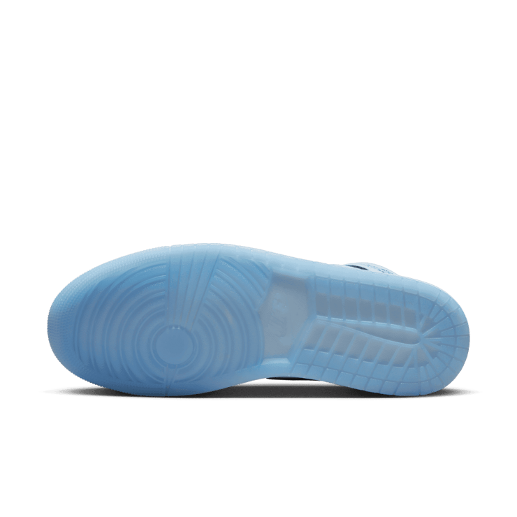 Air Jordan 1 Mid SE White Ice Blue Black Angle 0