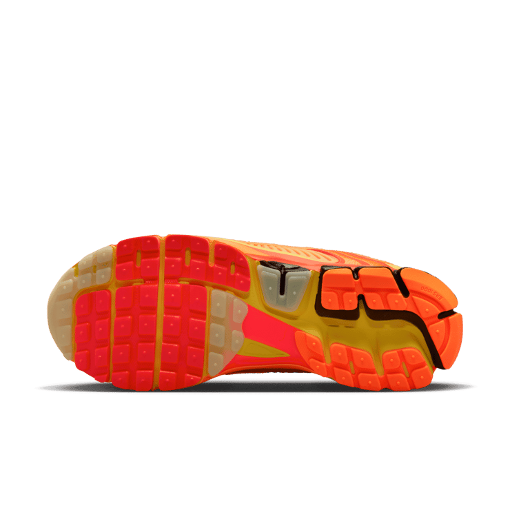 Nike Zoom Vomero 5 Doernbecher Jaren Heacock Angle 0