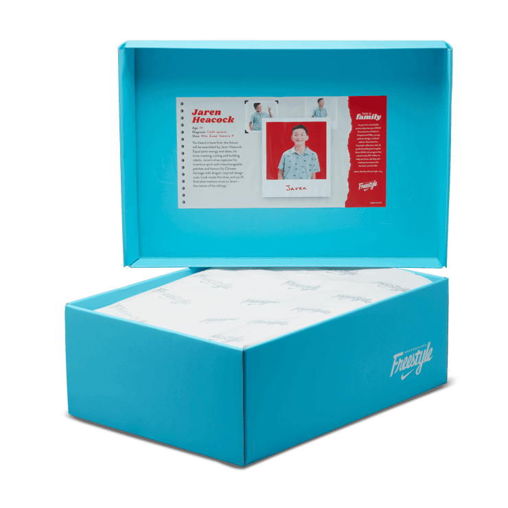 Nike Zoom Vomero 5 Doernbecher Jaren Heacock Angle 12