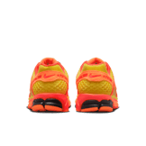 Nike Zoom Vomero 5 Doernbecher Jaren Heacock Angle 3
