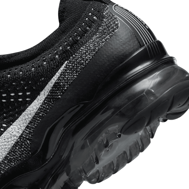 Nike Air VaporMax 2023 Flyknit Oreo Angle 5