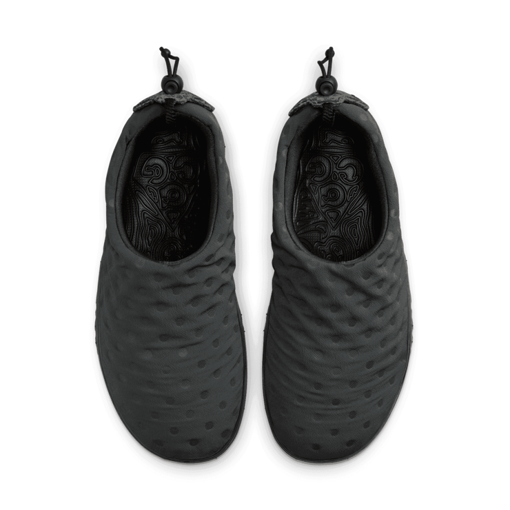 Nike ACG Moc Black Dots Angle 1