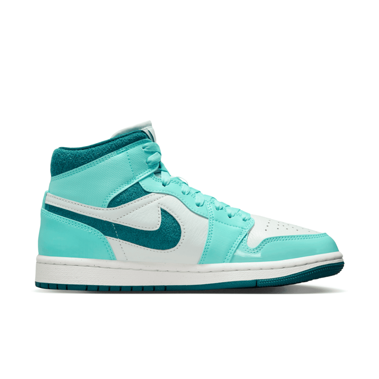 Air Jordan 1 Mid SE Bleached Turquoise Sky J Teal (W) Angle 1