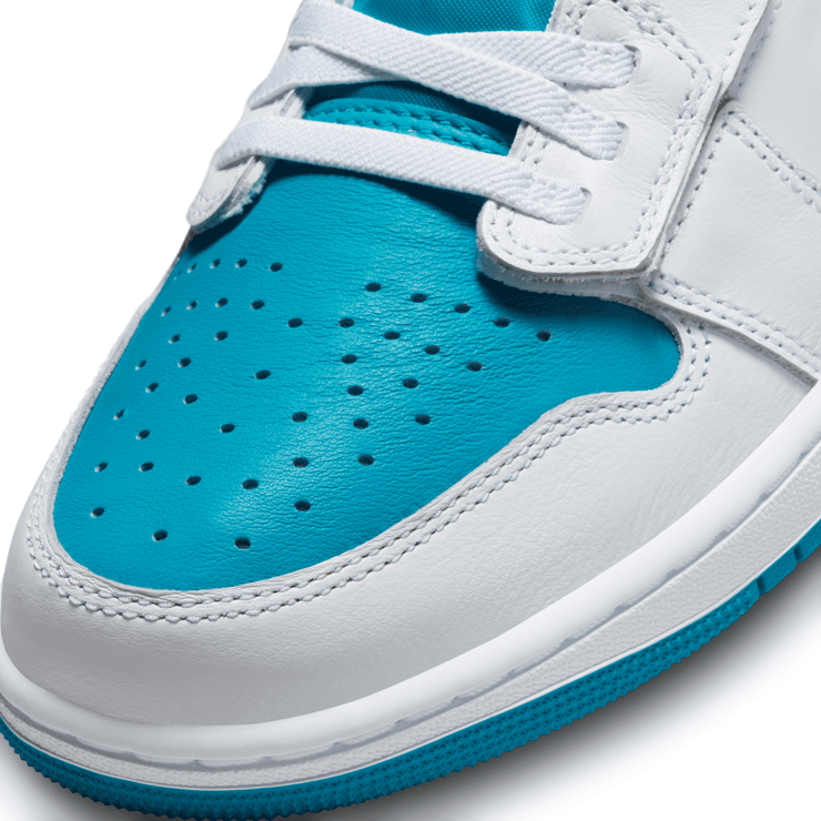 Air Jordan 1 Low Flyease White Aquatone Angle 5