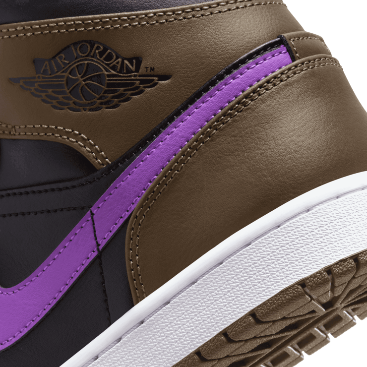 Air Jordan 1 Mid Purple Mocha Angle 5