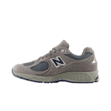 New Balance 2002R Gore-Tex Brushed Nickel Angle 0