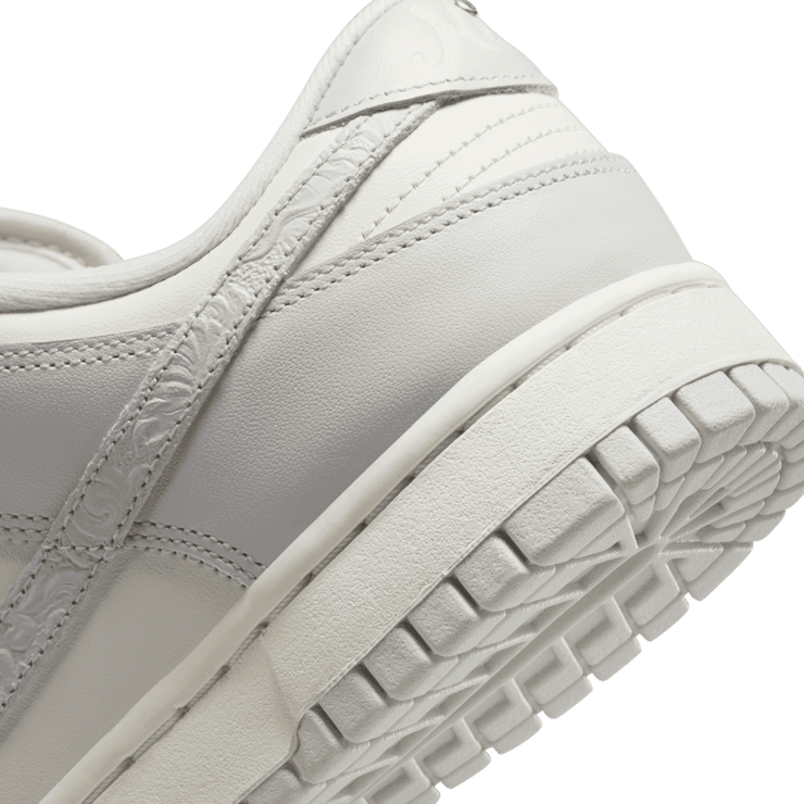 Nike Dunk Low Needlework (W) Angle 5