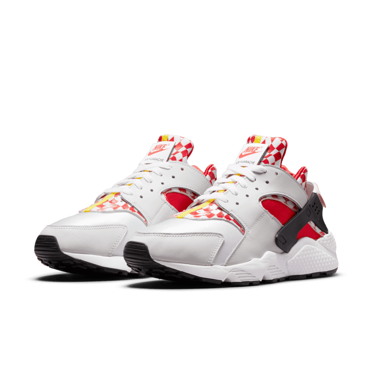 Nike Air Huarache Liverpool Angle 2