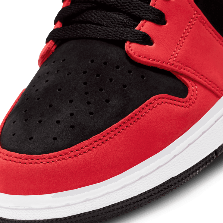 Jordan 1 High Zoom Air CMFT Black Chile Red Angle 4