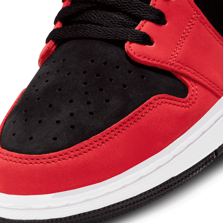 Jordan 1 High Zoom Air CMFT Black Chile Red Angle 4