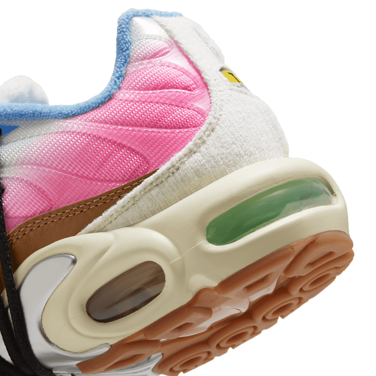 Nike Air Max Plus Longtaitou Festival Angle 5