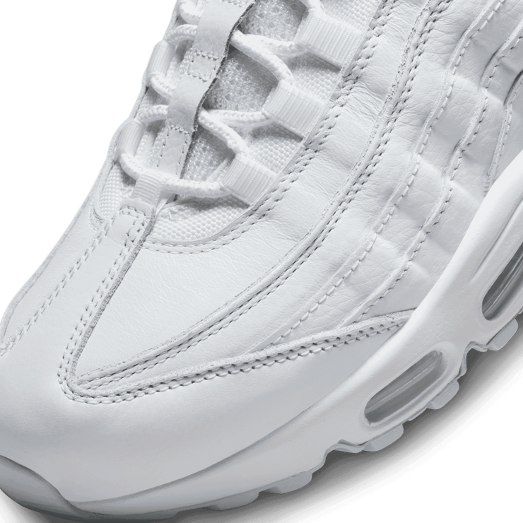 Nike Air Max 95 White Igloo Angle 4