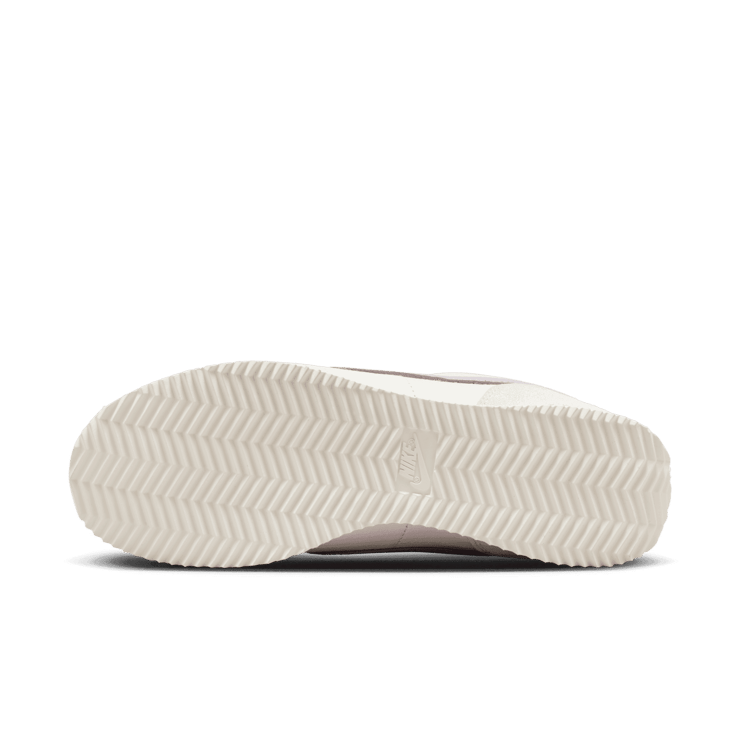 Nike Cortez SE Sail Iced Lilac (W) Angle 0