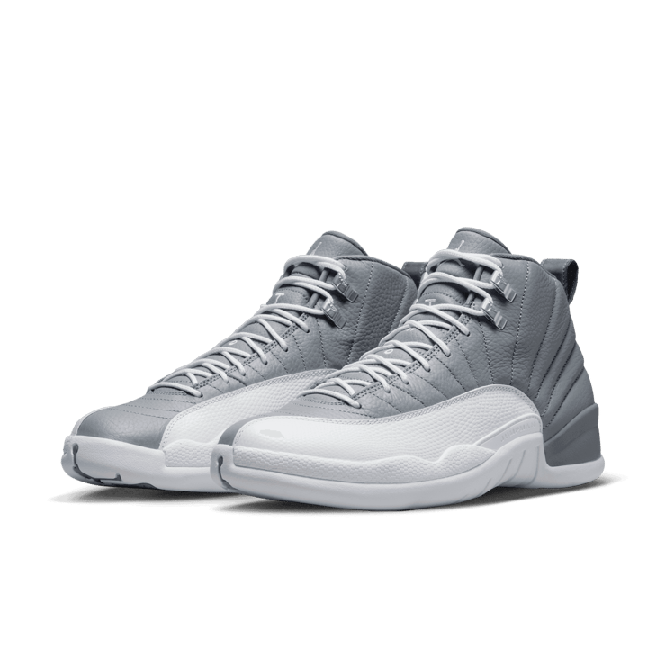 Air Jordan 12 Stealth Angle 2