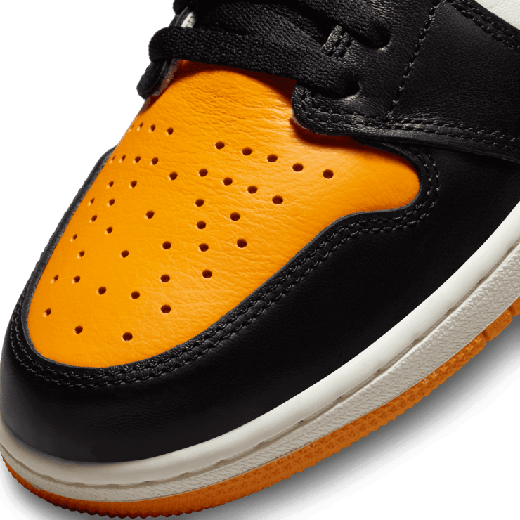 Air Jordan 1 Retro High OG Taxi Angle 4