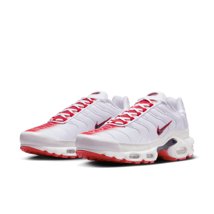 Nike Air Max Plus White Red Navy Angle 2