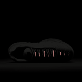 Nike Air Max Plus White Red Navy Angle 6
