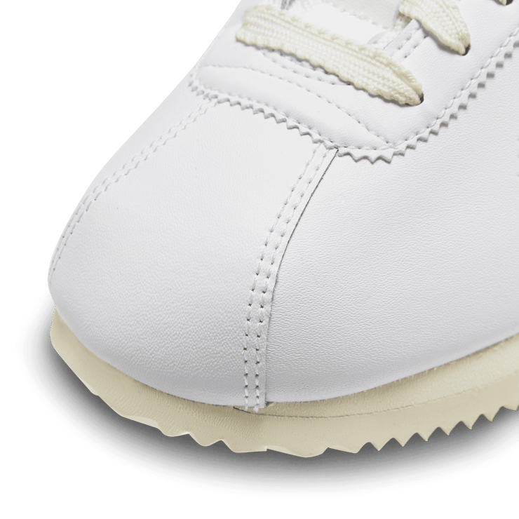 Nike Cortez Hearts Sail (W) Angle 4