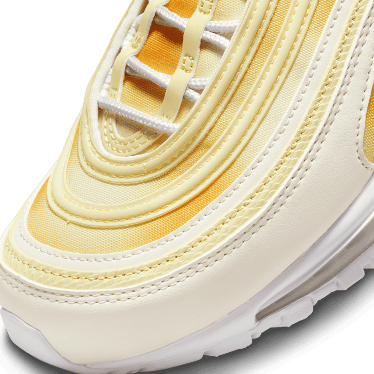 Nike Air Max 97 Gradient Yellow Orange Angle 4