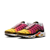 Nike Air Max Plus Yellow Pink Gradient Angle 2