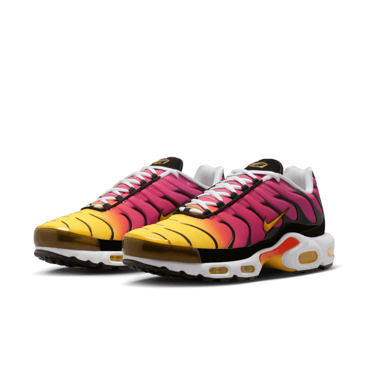 Nike Air Max Plus Yellow Pink Gradient Angle 2