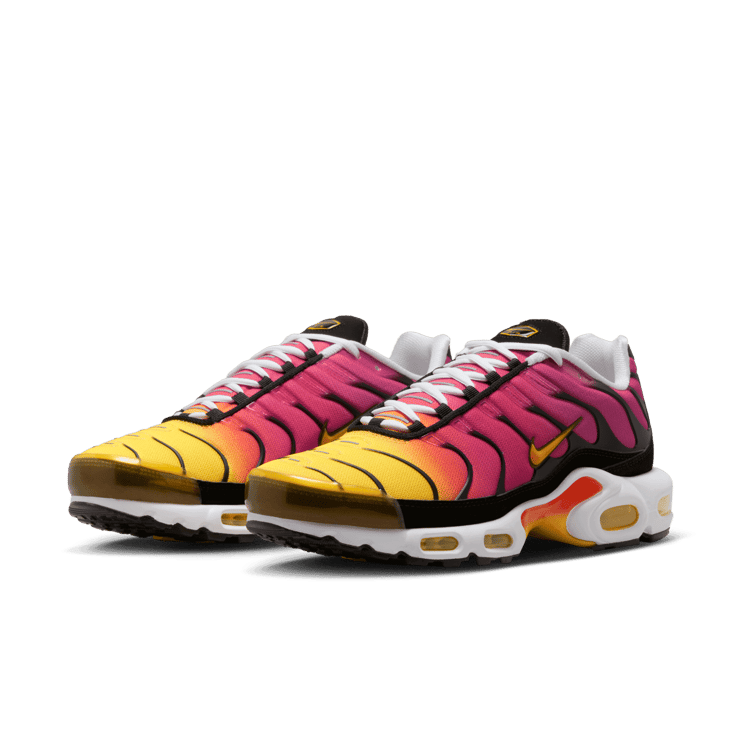Nike air max plus multicolor gradient in blue green and yellow online