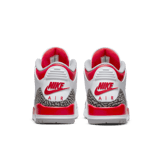Air Jordan 3 OG Fire Red (2022) Angle 3