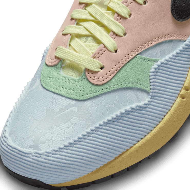 Nike Air Max 1 '87 Premium Teal Tint Lemon Wash (W) Angle 4