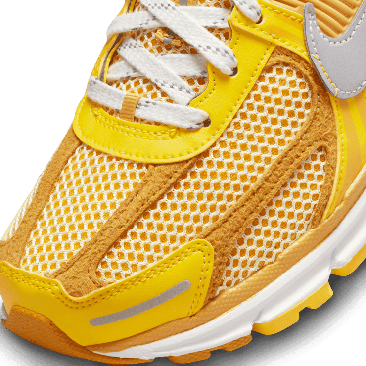 Nike Zoom Vomero 5 Premium Ochre Angle 4