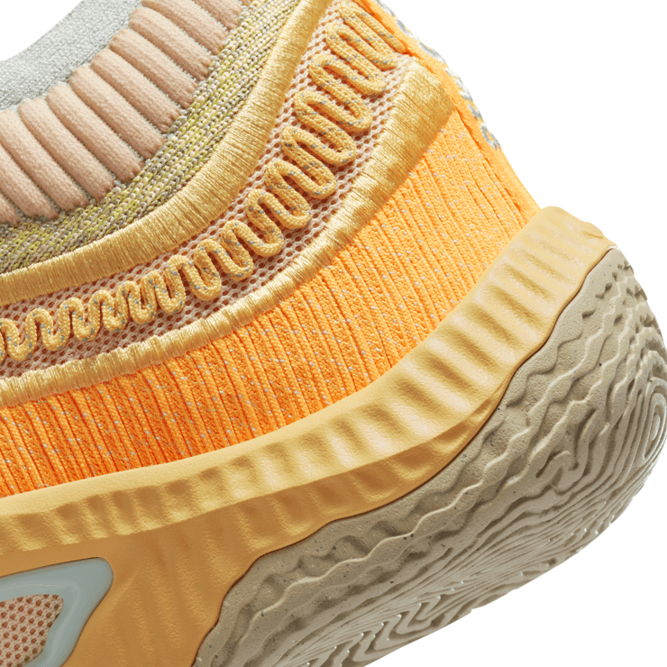 Nike Cosmic Unity 3 Pale Vanilla Topaz Gold Angle 2