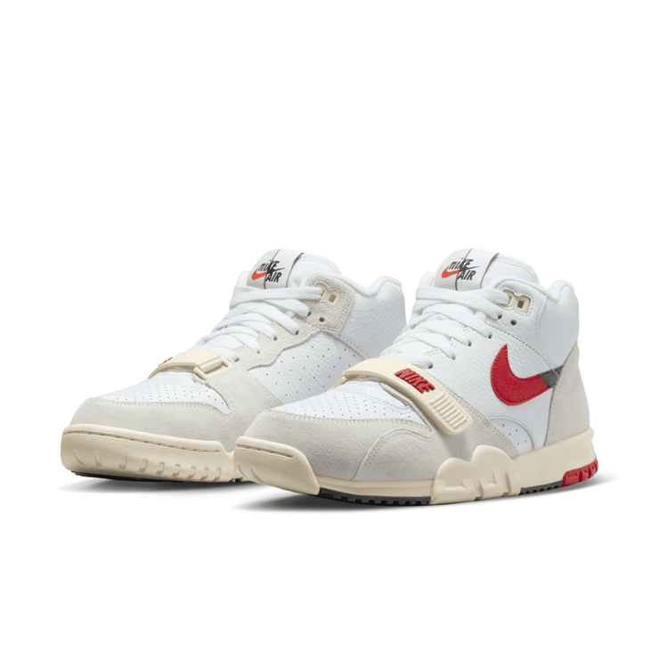Nike Air Trainer 1 Chicago Split Angle 3