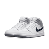Jordan 1 Mid Paris Angle 2