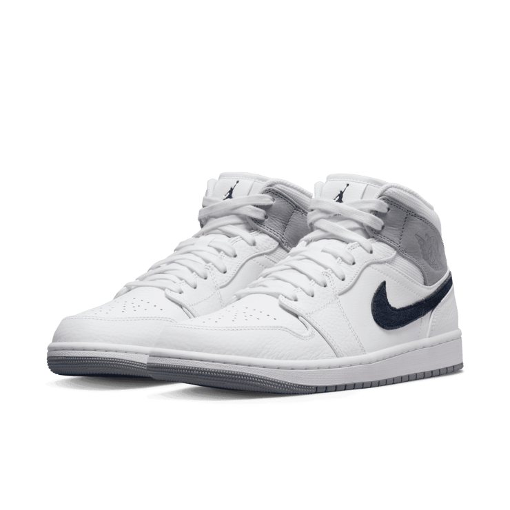 Jordan 1 Mid Paris Angle 2