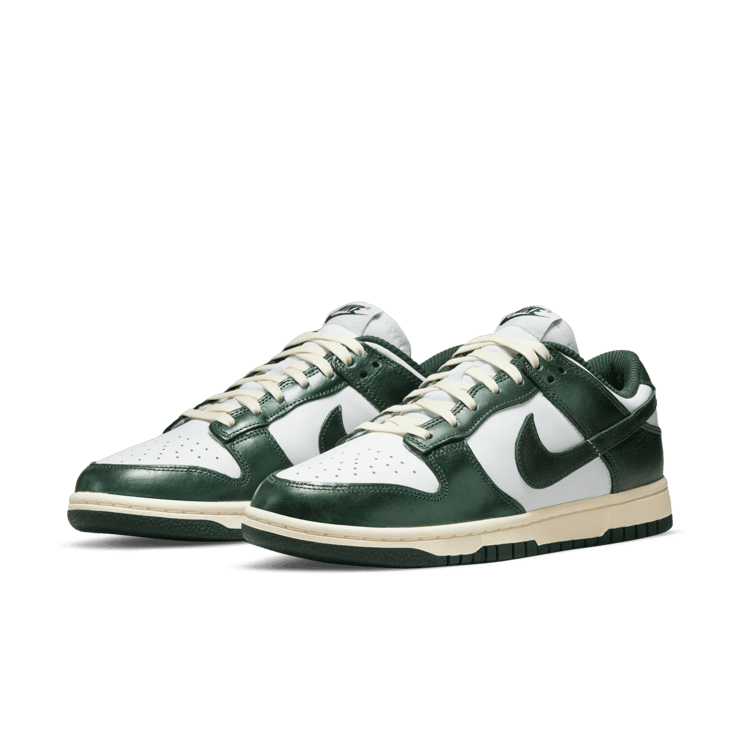 Nike Dunk Low Vintage Green (W) Angle 2