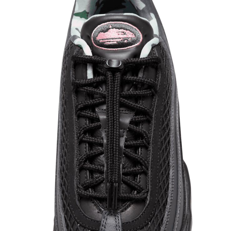 Nike Air Max 95 Corteiz Gridiron Pink Beam Angle 8