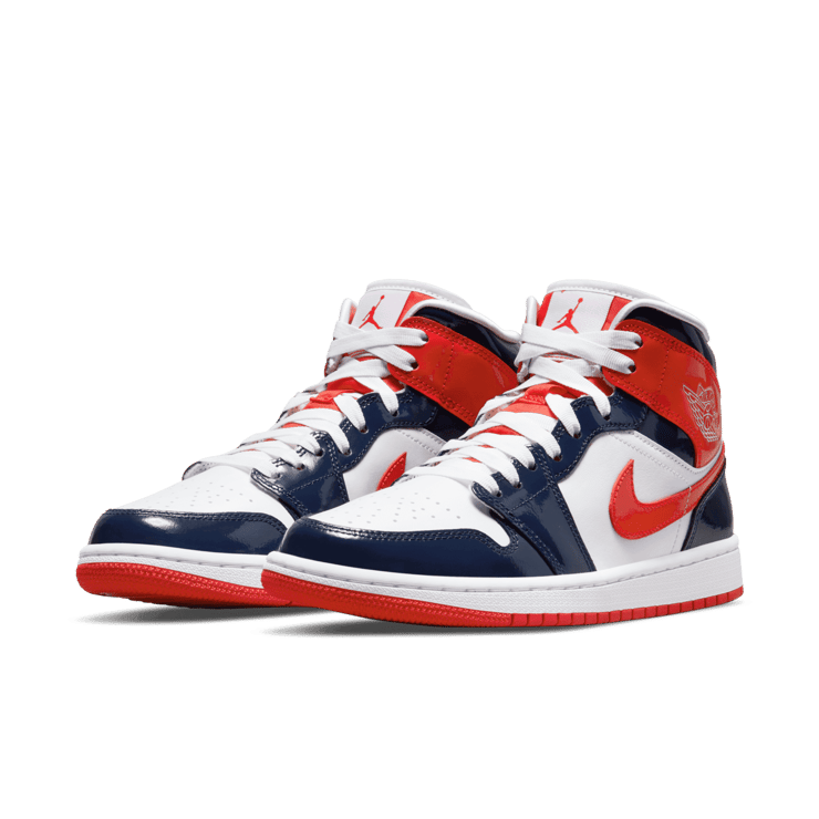 Jordan 1 Mid Champ Colors (W) Angle 2