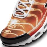 Nike Air Max Plus Light Photography Angle 2