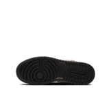 Air Jordan 1 Low SE Born To Fly (GS) Angle 0