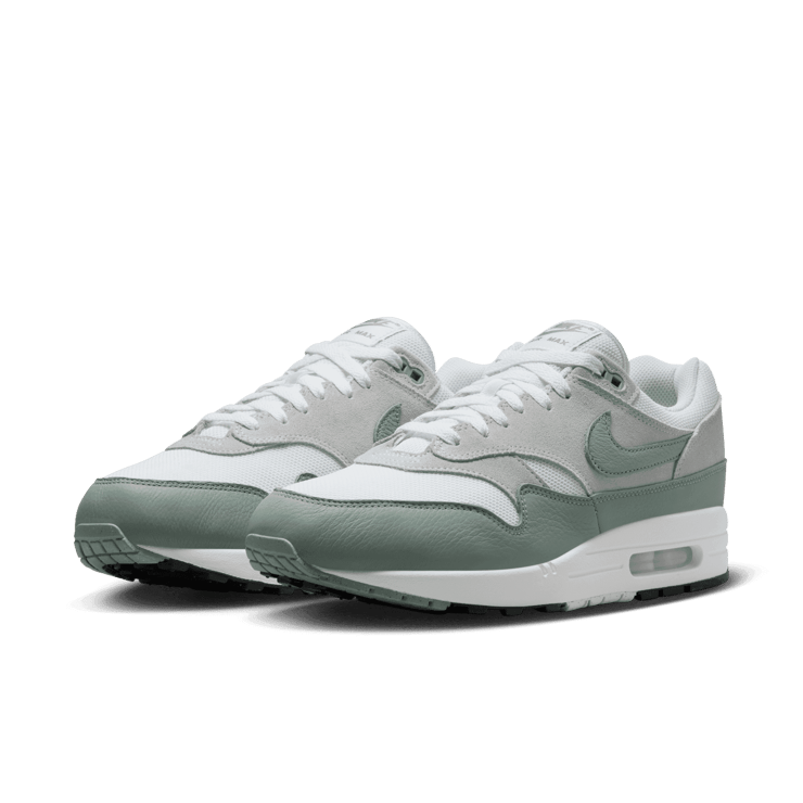 Nike Air Max 1 SC Mica Green Angle 2