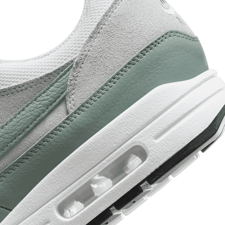 Nike Air Max 1 SC Mica Green Angle 6