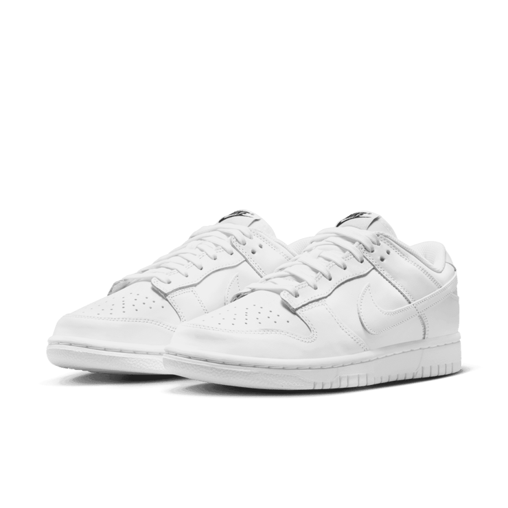 Nike Dunk Low Triple White (W) Angle 3