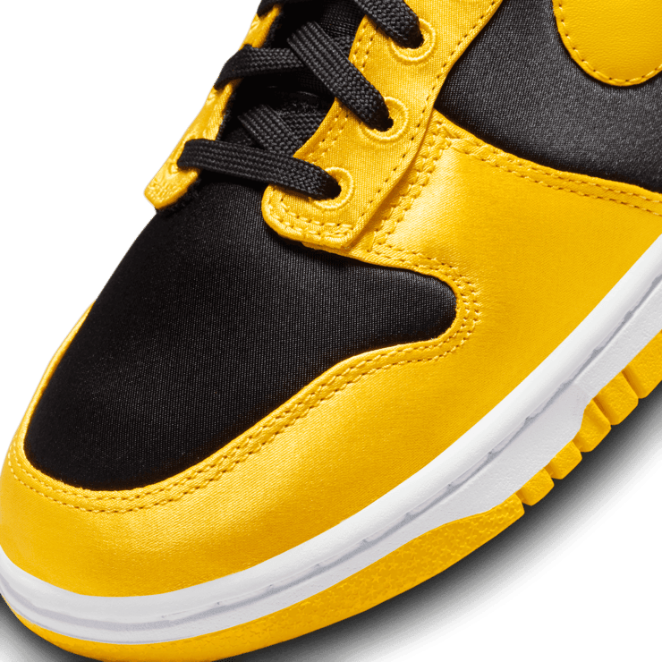 Nike Dunk High Satin Black Varsity Maize (W) FN4216-001