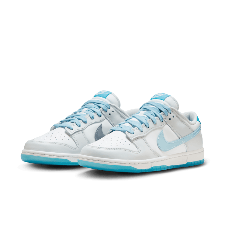 Nike Dunk Low 52 Angle 2