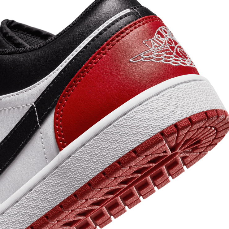 Air Jordan 1 Low Bred Toe (2023) Angle 6
