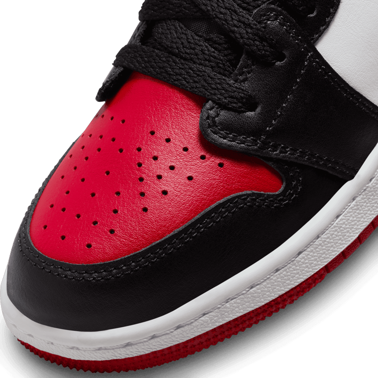 Air Jordan 1 Low Bred Toe (2023) (GS) Angle 4