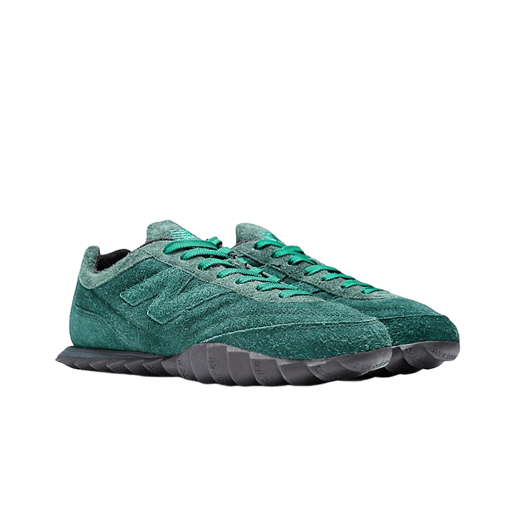 New Balance RC30 AURALEE Hunter Green Angle 2